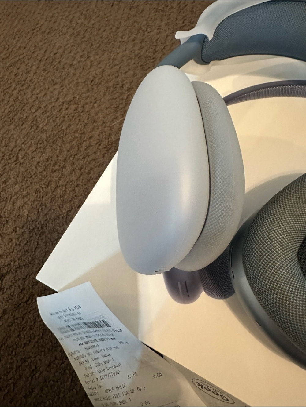 Apple AirPods Max Blue — Retail Packaging - Picture 11 of 16